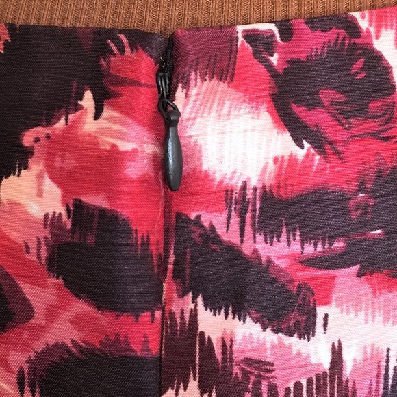 ALEX MARIE Pink & Black Floral Belted Dress | 4 - Picture 10 of 14